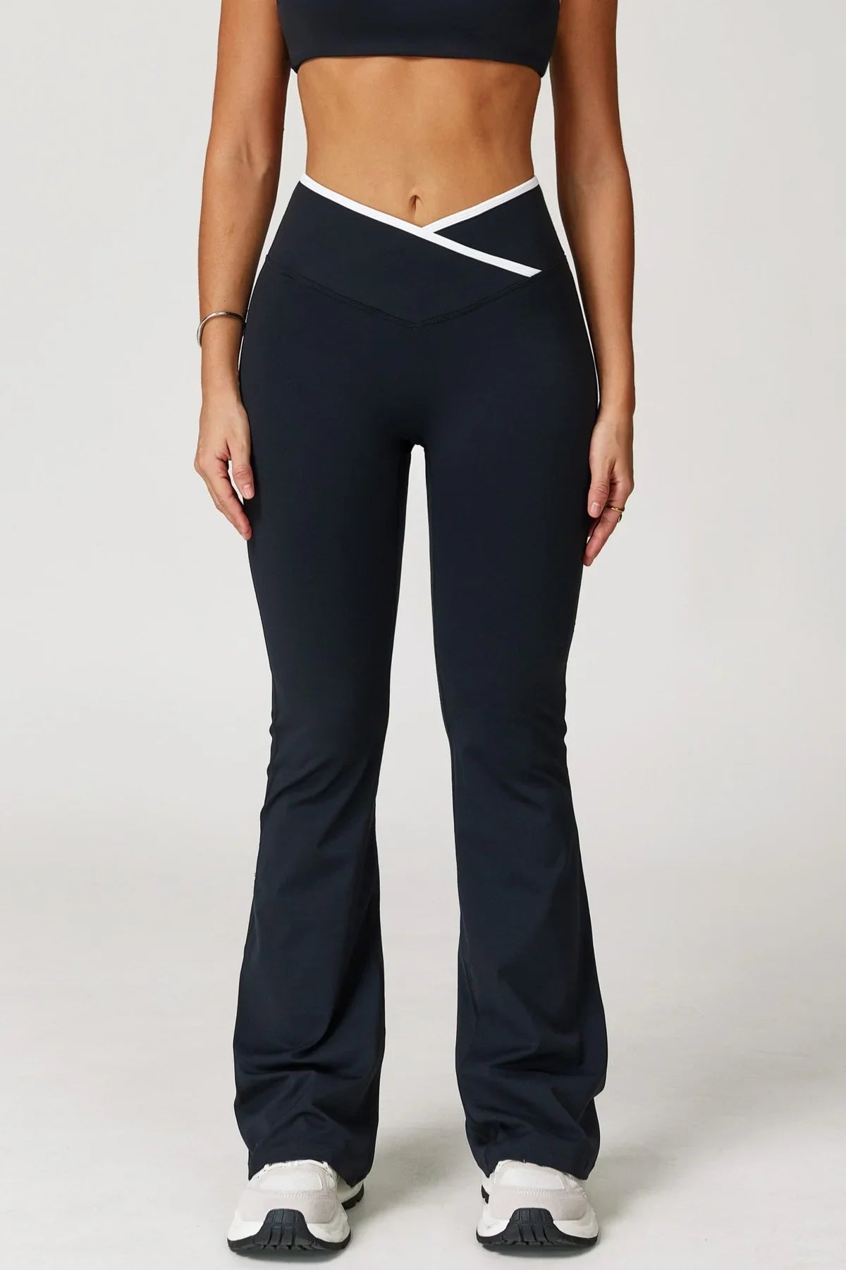 Liz Flare Leggings - Black